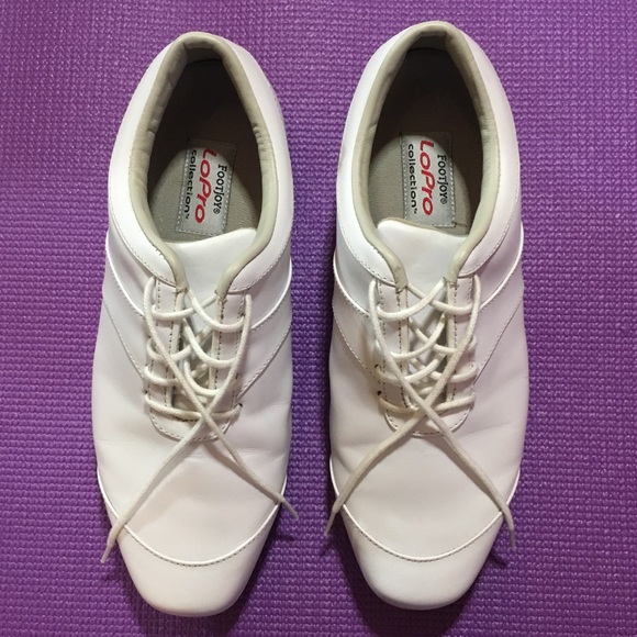 womens golf shoes size 7